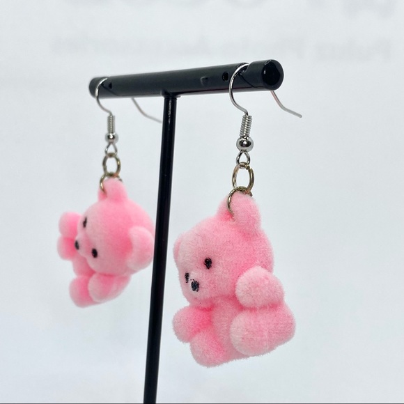 Fuzzy pink teddy bear earrings - Picture 2 of 4